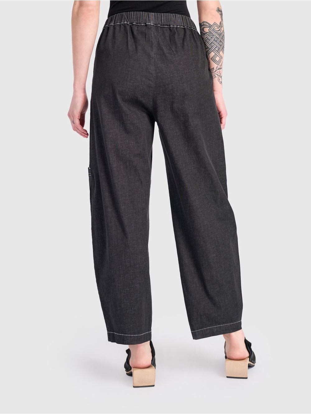 Alembika Denim Papaya Relaxed Barrel leg Pants Black Cotton Size 4(US 12-14) - Picture 2 of 13